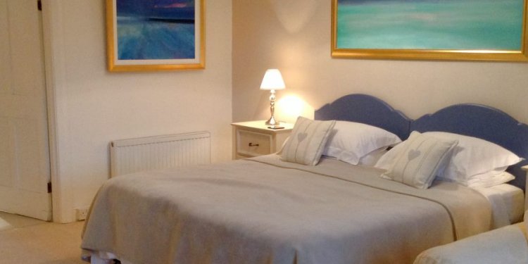 Bed & Breakfast | Coombe Farm